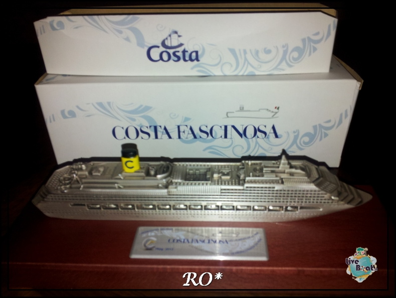 Modellini navi Costa - 20120513_192940.jpg 20120513_192940.jpg