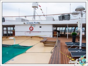 liveboat phoenix reisen artania artania pool 01