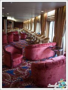 liveboat phoenix reisen artania atlantik show lounge 03
